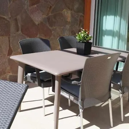 Casa En Zona Tranquila De Tauro