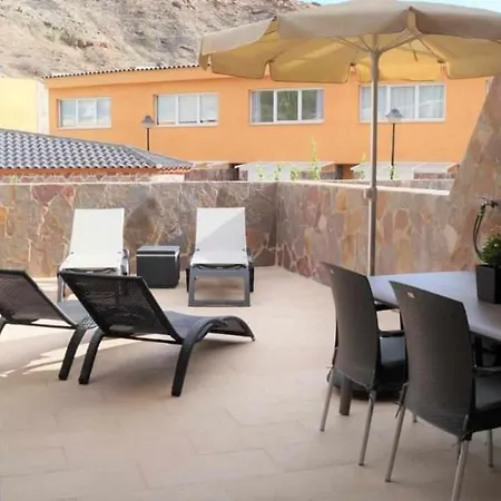 Casa En Zona Tranquila De Tauro