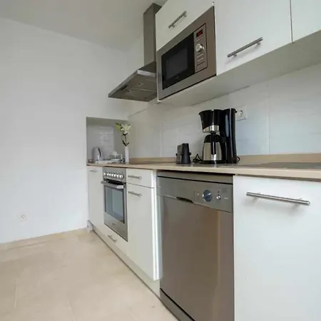 Casa En Zona Tranquila De Tauro *
